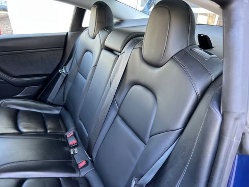 Used 2021 Tesla Model 3 Long Range image 31