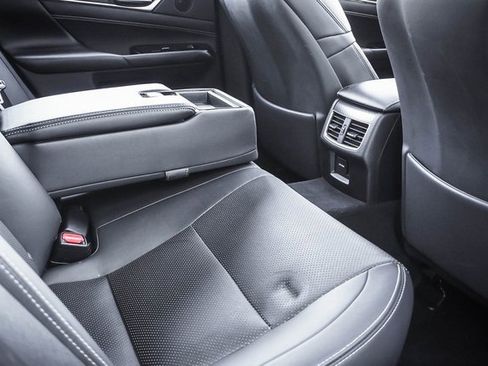 Used 2019 Lexus GS 350 image 23