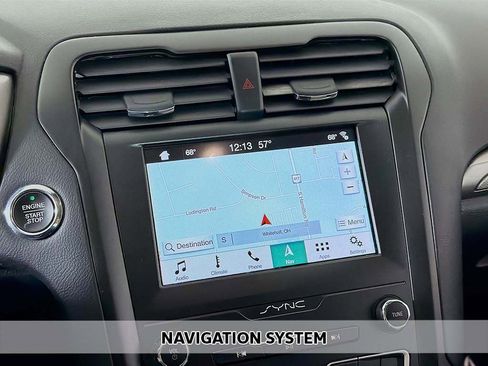 Used 2019 Ford Fusion SE w/ Equipment Group 151A image 3