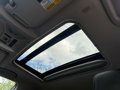 Used 2025 Toyota RAV4 XLE Premium image 7