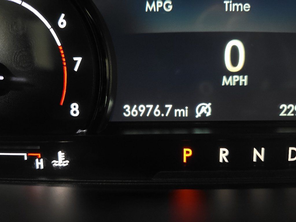 Used 2021 Lincoln Corsair AWD w/ Premium Package image 23