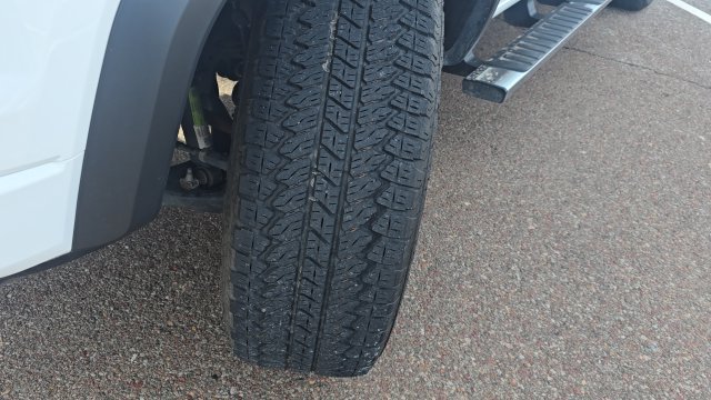 Used 2024 GMC Canyon Denali AWD/4WD image 33