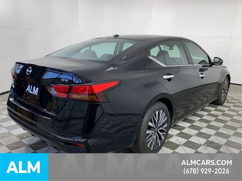 Used 2023 Nissan Altima 2.5 SV image 10