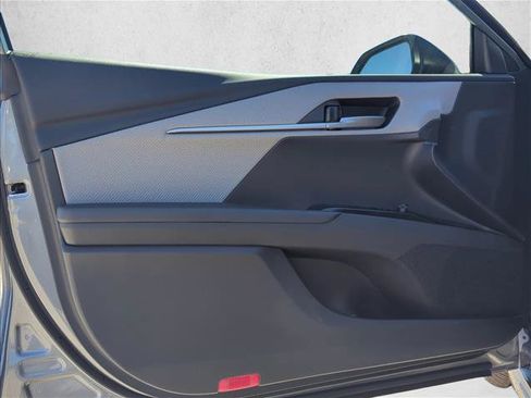 Used 2026 Toyota Camry SE FWD image 11
