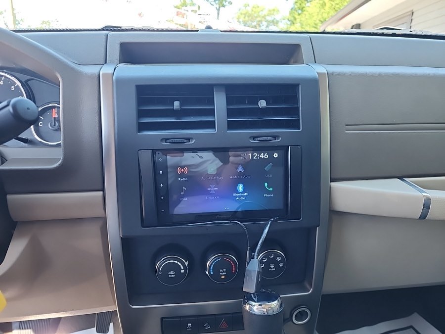 Used 2012 Jeep Liberty Sport AWD/4WD image 20