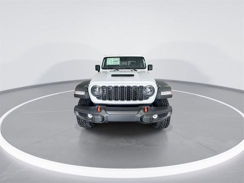 Used 2025 Jeep Gladiator Mojave image 3