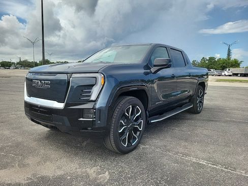 New 2025 GMC Sierra EV Denali image 2