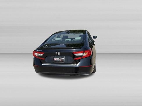 Used 2018 Honda Accord EX image 6
