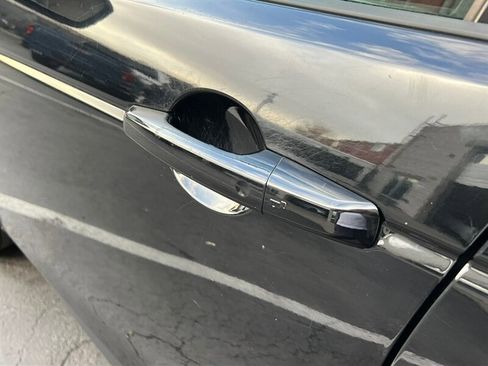 Used 2023 Land Rover Discovery Sport S image 15