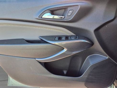 New 2026 Chevrolet Trax ACTIV w/ Driver Confidence Package FWD image 18