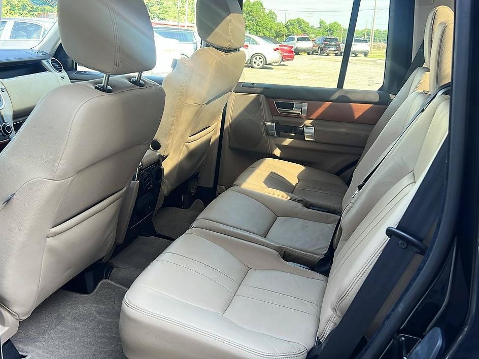 Used 2011 Land Rover LR4 HSE AWD/4WD image 18