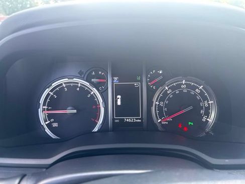 Used 2023 Toyota 4Runner Limited AWD/4WD image 28