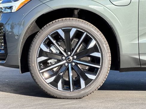 New 2026 Volvo XC60 T8 Ultra w/ Climate Package PRO AWD/4WD image 24