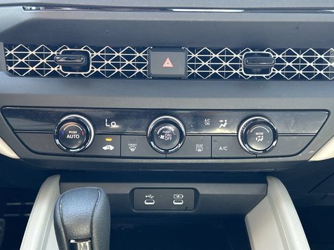 Certified 2023 Honda Accord LX image 16