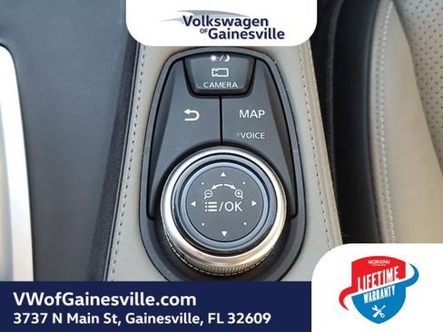 Used 2023 INFINITI QX50 Sensory image 33