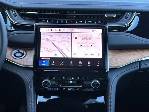 New 2025 Jeep Grand Cherokee L Summit image 23