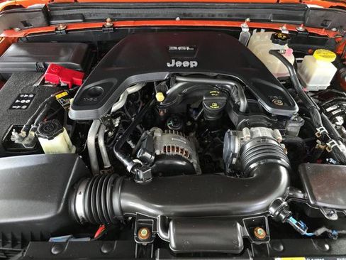 Used 2020 Jeep Gladiator Rubicon w/ Dual Top Group image 10