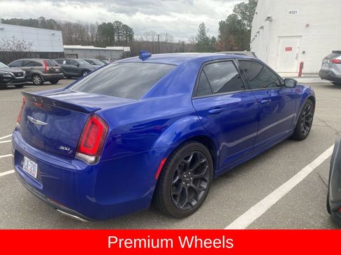 Used 2020 Chrysler 300 S w/ S Model Appearance Package image 10