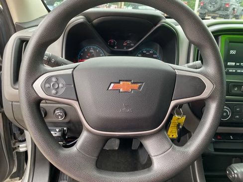 Used 2018 Chevrolet Colorado W/T w/ WT Convenience Package AWD/4WD image 18