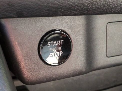 Used 2024 Nissan Rogue SV w/ SV Premium Package AWD/4WD image 27