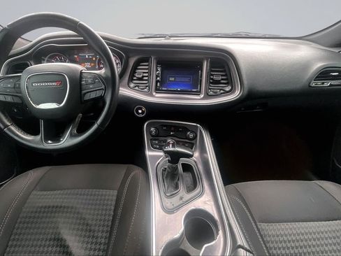 Used 2016 Dodge Challenger SXT RWD image 16
