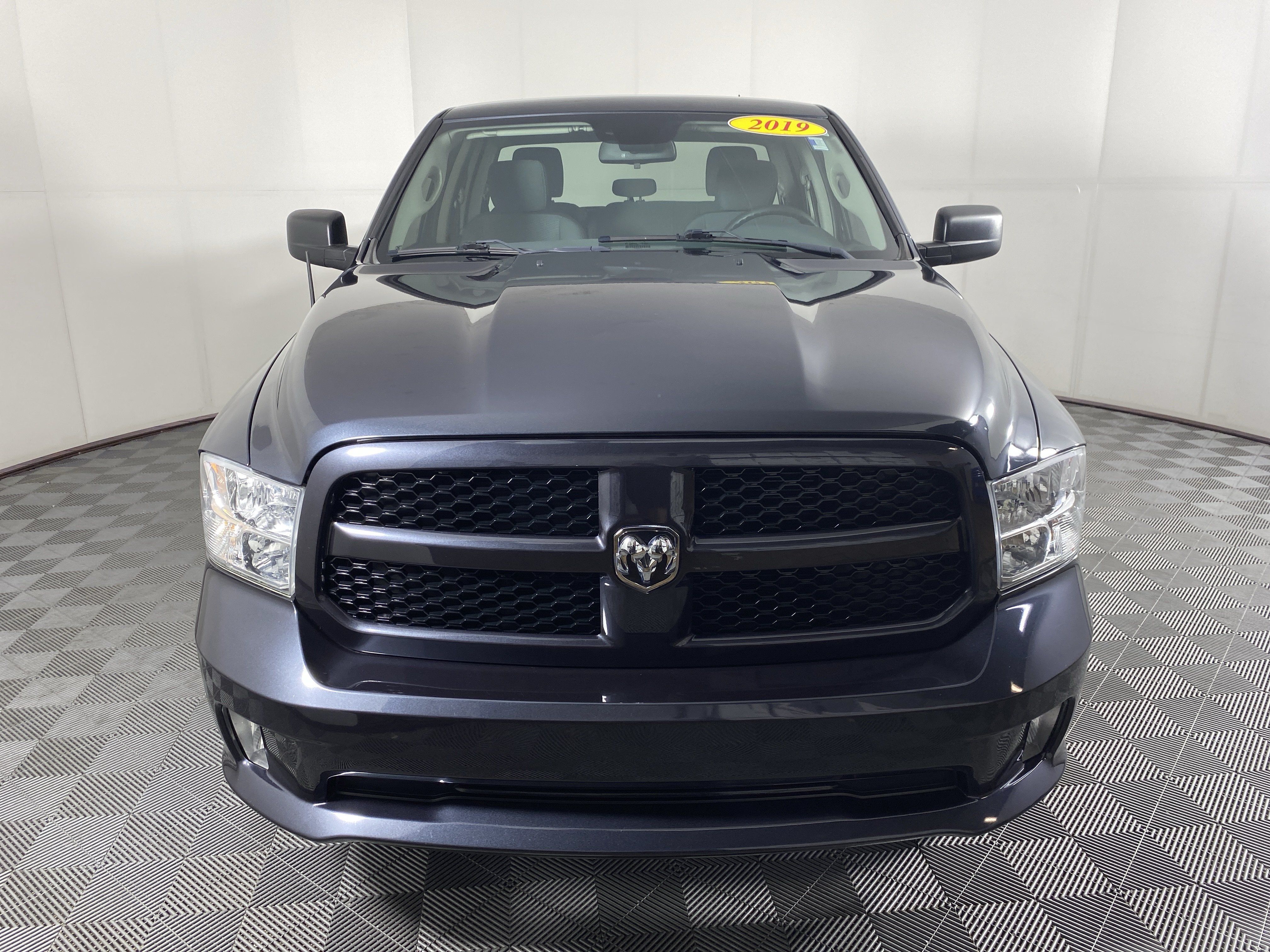Used 2019 RAM 1500 Express w/ Express Value Package AWD/4WD image 9