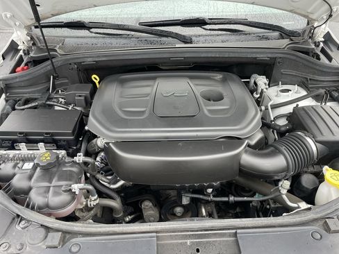 Used 2019 Jeep Grand Cherokee Altitude AWD/4WD image 15