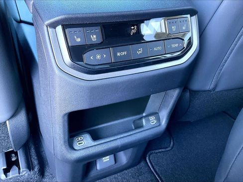 New 2026 Lexus TX 500h AWD image 12