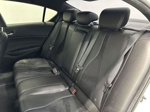 Used 2019 Acura ILX FWD image 25
