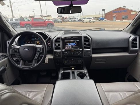 Used 2015 Ford F150 XLT w/ Equipment Group 302A Luxury image 9