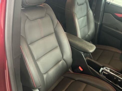 Used 2025 Chevrolet TrailBlazer RS w/ Driver Confidence Package image 20