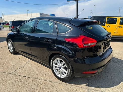 Used 2016 Ford Focus SE FWD image 5
