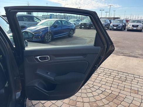 Used 2023 Honda Civic Sport image 36