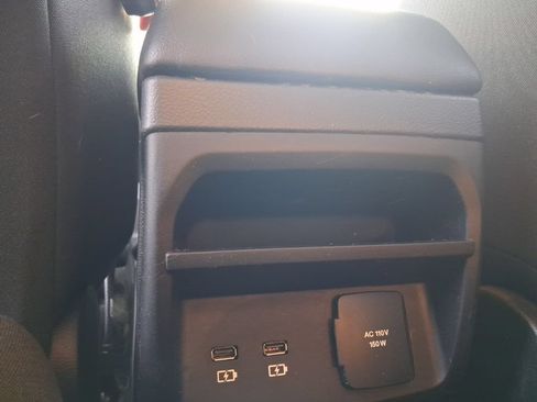 Used 2019 Ford Ranger XLT w/ Equipment Group 302A Luxury AWD/4WD image 11