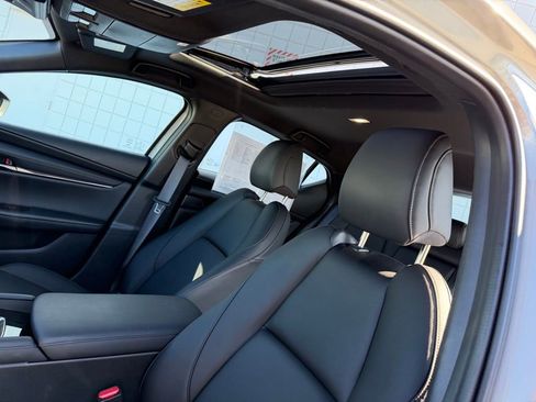 Certified 2025 MAZDA MAZDA3 s image 17