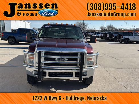 Used 2009 Ford F350 Lariat image 3