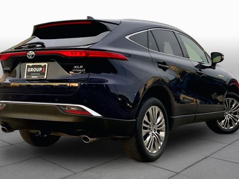 Used 2022 Toyota Venza XLE AWD/4WD image 12
