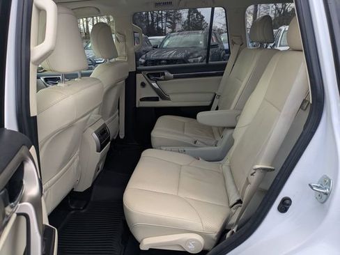Used 2020 Lexus GX 460 Luxury image 14