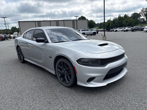 Used 2023 Dodge Charger R/T w/ Blacktop Package RWD image 11