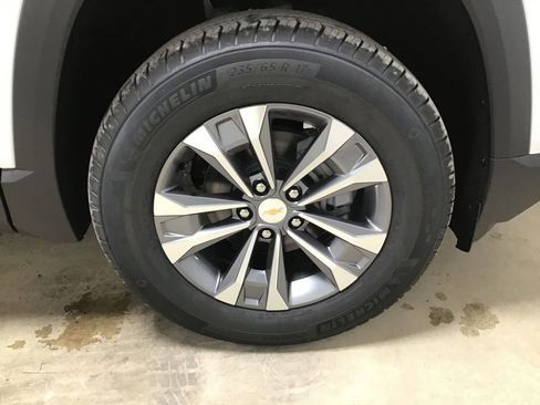 New 2026 Chevrolet Equinox LT image 33