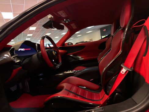 Used 2023 Ferrari SF90 Stradale AWD/4WD image 19