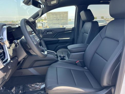 New 2026 GMC Canyon Elevation w/ Convenience Package RWD image 23
