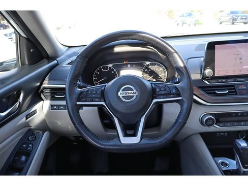 Used 2019 Nissan Altima 2.5 Platinum image 26