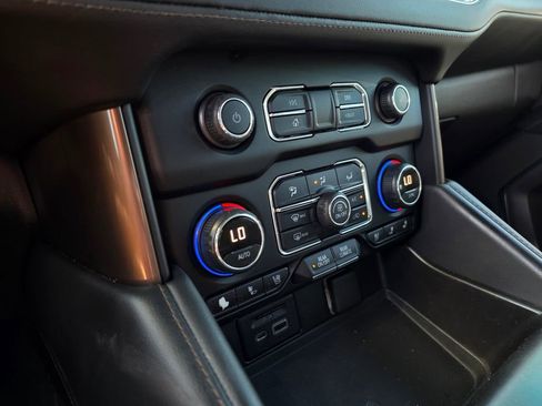 Used 2021 Chevrolet Tahoe High Country w/ Premium Package 2 image 19