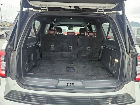 Used 2024 Ford Expedition Max Limited image 9