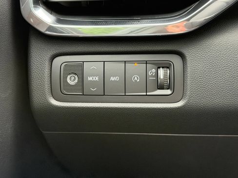New 2027 GMC Acadia Elevation w/ Elevation Premium Package AWD/4WD image 29