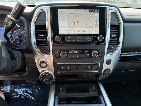 Used 2021 Nissan Titan SV w/ SV Convenience Package AWD/4WD image 26