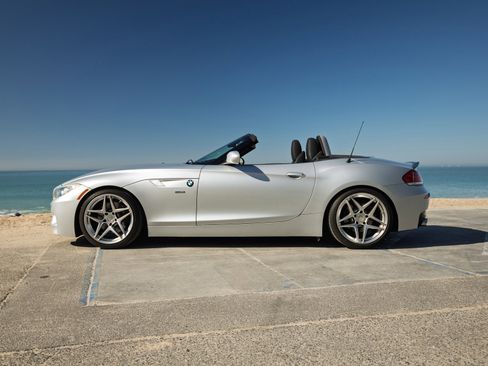 Used 2013 BMW Z4 sDrive28i RWD image 9