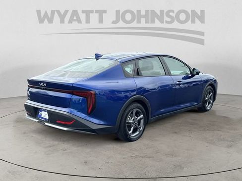 Used 2025 Kia K4 FWD image 5