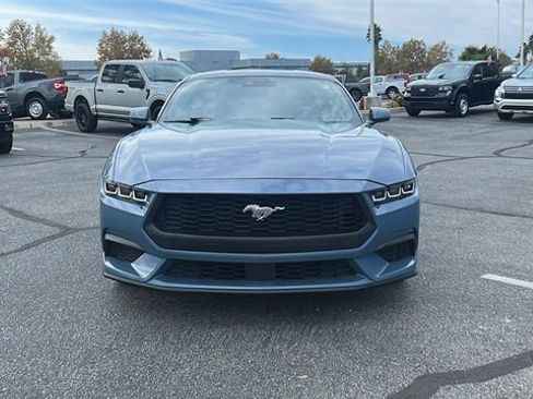Certified 2024 Ford Mustang Coupe image 8